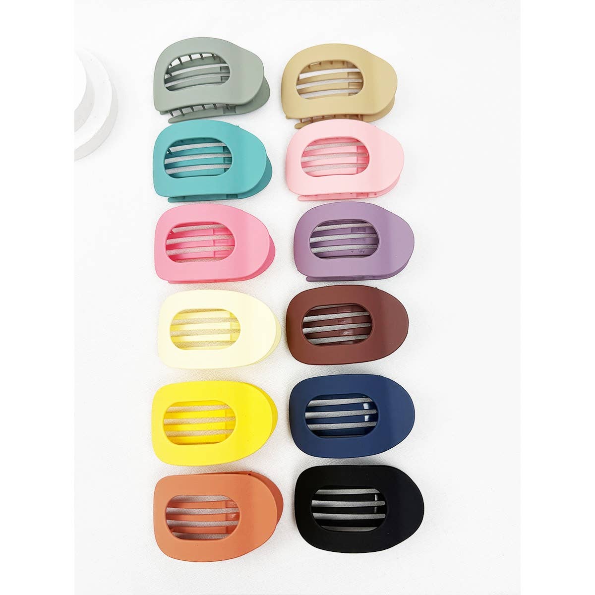 12 Colors of Oval Shape Flat Hair Claw: MIX COLOR / ONE(12)