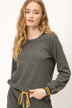 Load image into Gallery viewer, Everly Sweatshirt