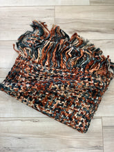 Load image into Gallery viewer, Loom Woven Scarf