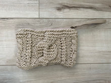 Load image into Gallery viewer, Woven Cable Knit Clutch