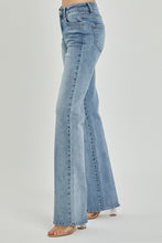 Load image into Gallery viewer, Caty Mid Rise Long Straight Jeans