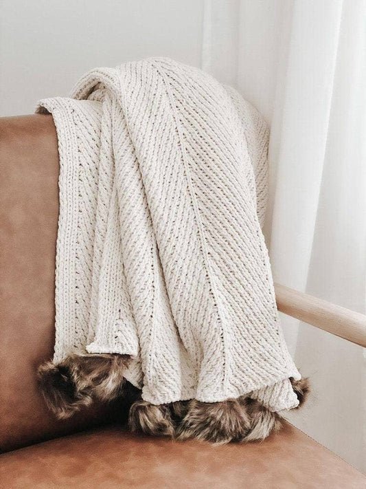 Cream Knit Throw Faux Fur Pom