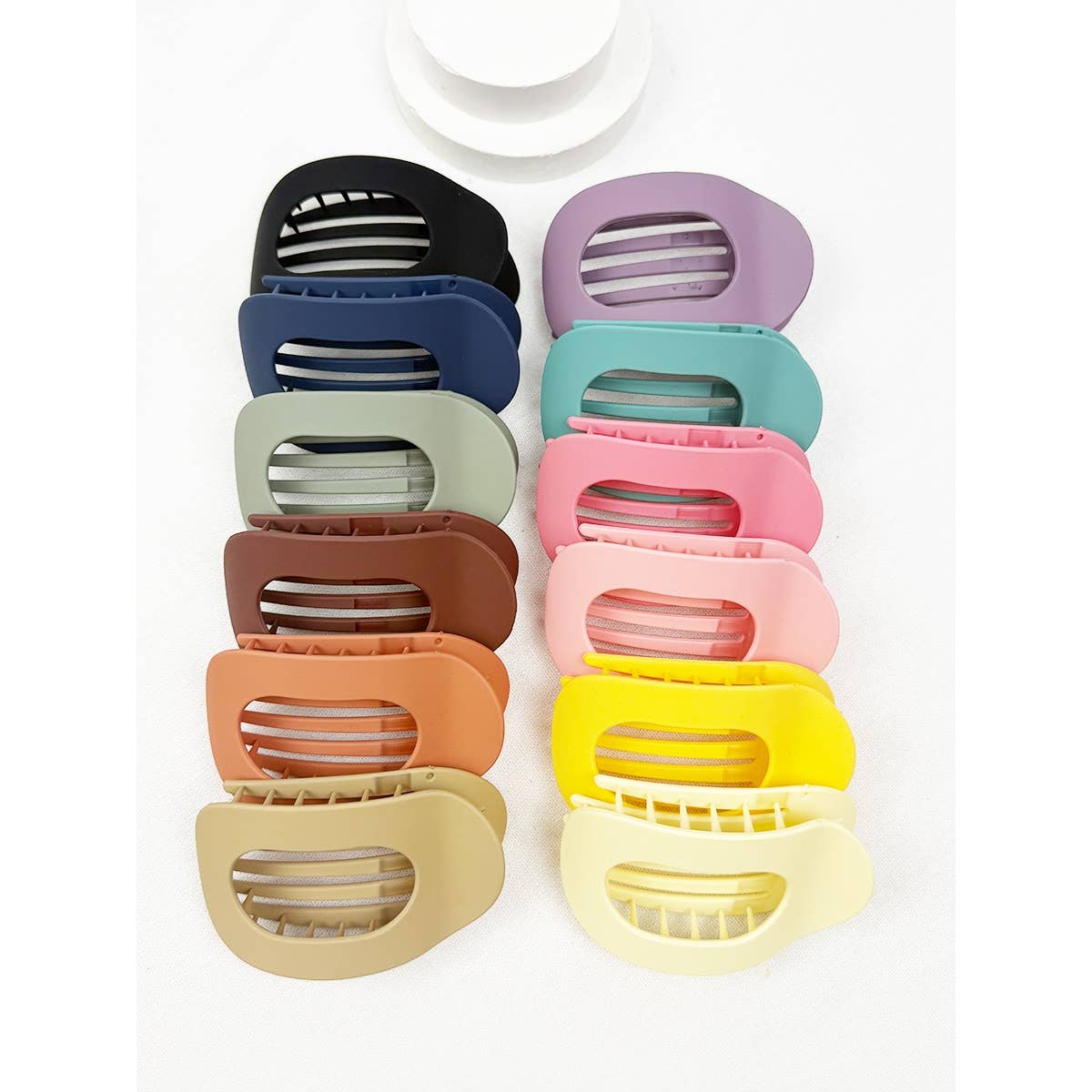 12 Colors of Oval Shape Flat Hair Claw: MIX COLOR / ONE(12)