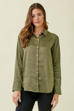 Load image into Gallery viewer, Silky Button Up
