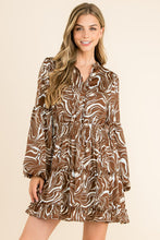 Load image into Gallery viewer, THML Swirl Print Dress